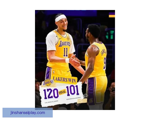 海斯20分钟8中8砍19+7疯狂一战 赛后呼吁东契奇减少吃T次数